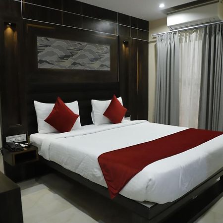 Hotel Trax International Jamshedpur Eksteriør billede