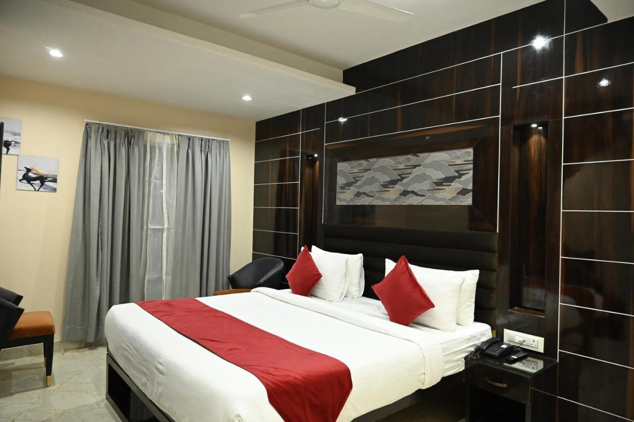 Hotel Trax International Jamshedpur Eksteriør billede